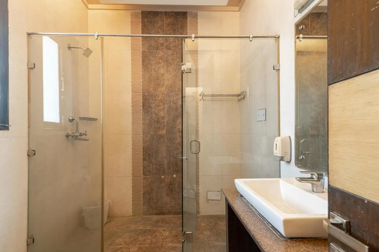 Hotel De Luxe Gurgaon India