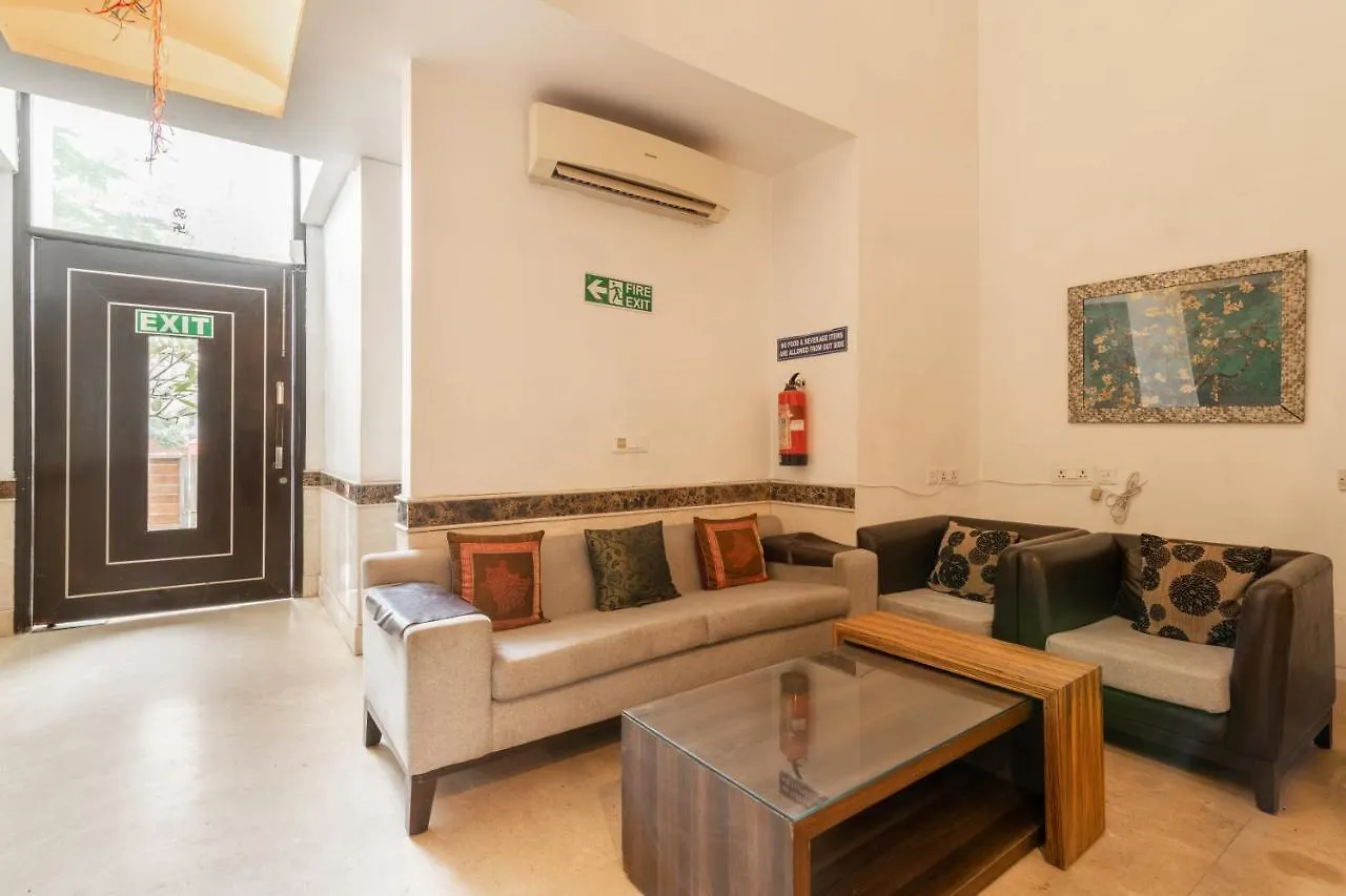 Hotel De Luxe Gurgaon